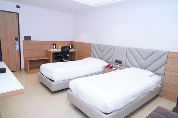 Hotel Kinara Grand ไฮเดอราบัด ภายนอก รูปภาพ